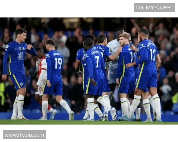 切尔西对阵伯恩利比赛裁判执法分析与争议事件回顾