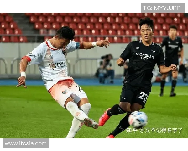 济州联与蔚山现代对决分析及比赛前景展望