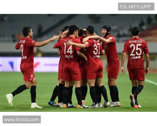 江苏舜天与上港的激烈对决谁将赢得这场足球盛宴的胜利